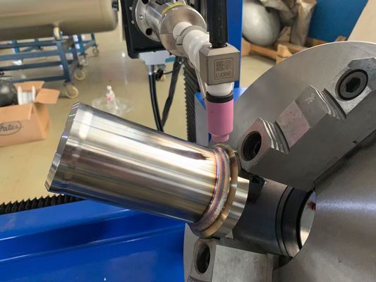 ऑटो सीम वेल्डर पाइप वेल्डिंग मशीन अनुकूलित वेल्डिंग व्यास के साथ, 220V/380V वोल्टेज, और वायर फीडिंग के साथ TIG